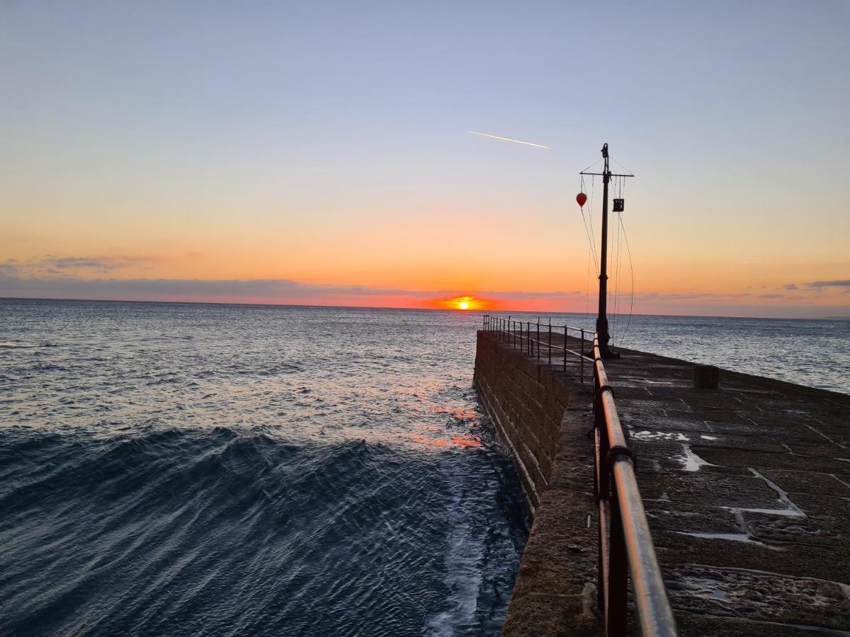 Sun Trap Apartment Porthleven Exterior photo